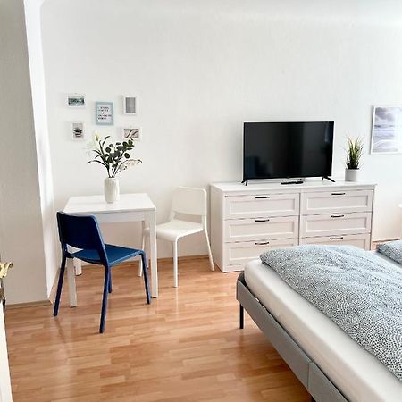 Cosy Apartment Near Schoenbrunn & Meidlinger Market Вена Экстерьер фото