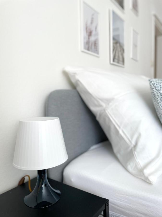 Cosy Apartment Near Schoenbrunn & Meidlinger Market Вена Экстерьер фото